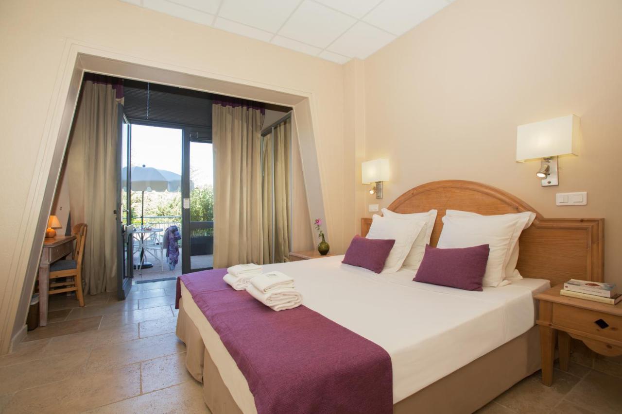 ULVF Hôtel Castel Luberon Apt Exterior foto